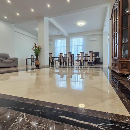 Green Park Boutique Hotel Фокшаны Экстерьер фото